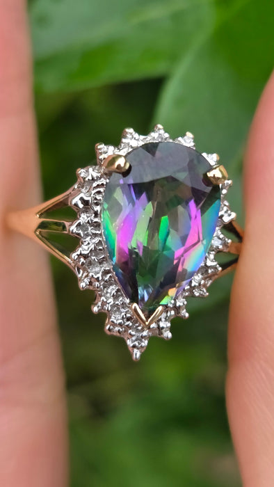 Vintage: 9ct Yellow Gold Mystic Topaz & Diamond Pear Cluster Ring