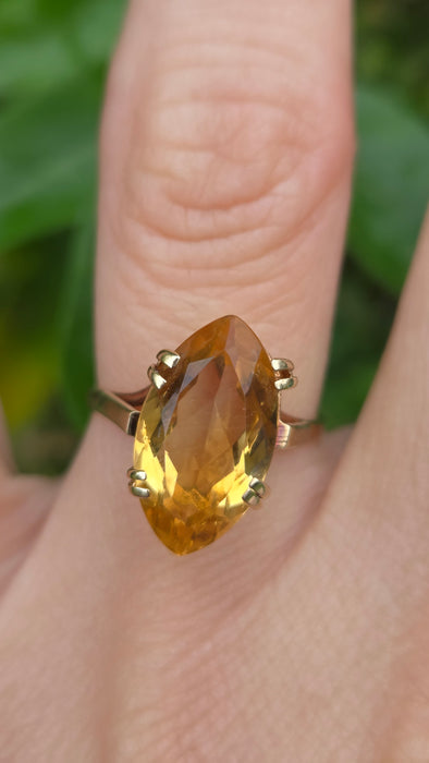 Vintage: 9ct Yellow Gold Yellow Topaz Solitaire Ring — From 1969