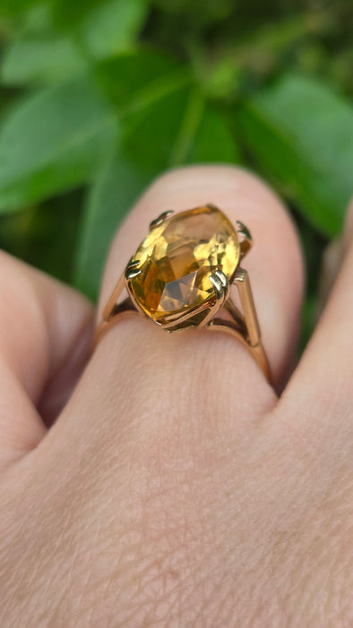 Vintage: 9ct Yellow Gold Yellow Topaz Solitaire Ring — From 1969