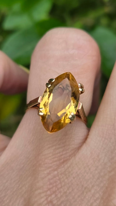 Vintage: 9ct Yellow Gold Yellow Topaz Solitaire Ring — From 1969