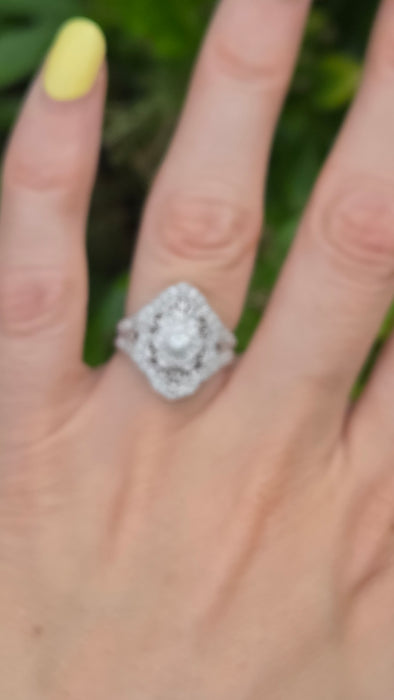 Vintage: 9ct White Gold Diamond Art Deco Style Dress Ring — 1.00ct