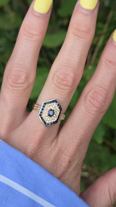 Vintage: 18ct Gold Sapphire & Diamond Art Deco Style Hexagonal Dress Ring
