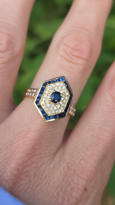 Vintage: 18ct Gold Sapphire & Diamond Art Deco Style Hexagonal Dress Ring