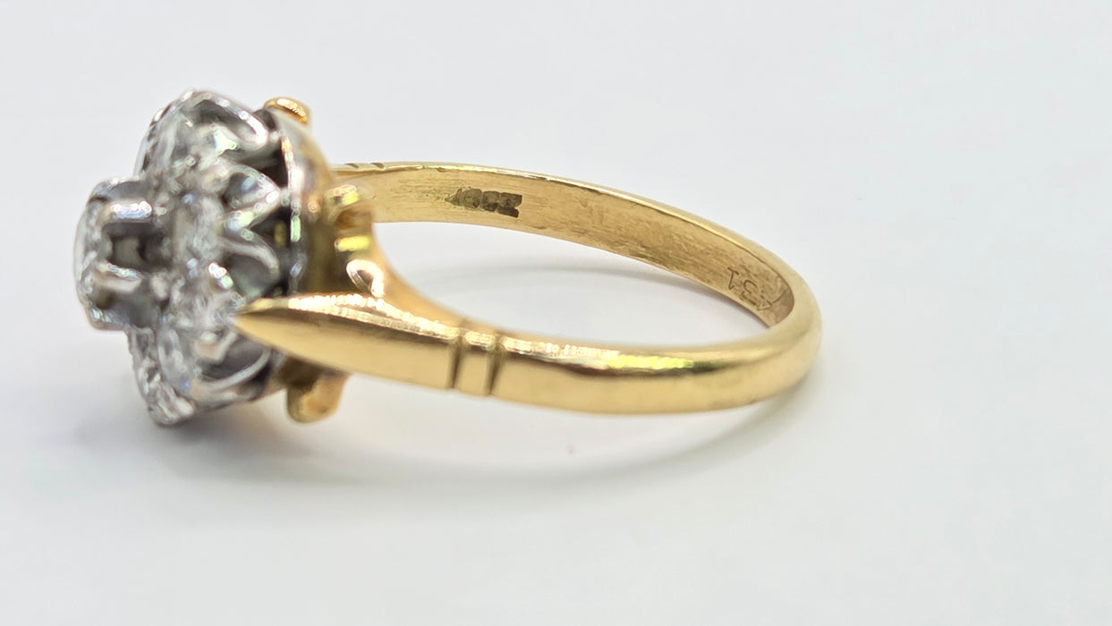 Vintage: 18ct Gold Diamond Daisy Cluster Ring — 1.00ct
