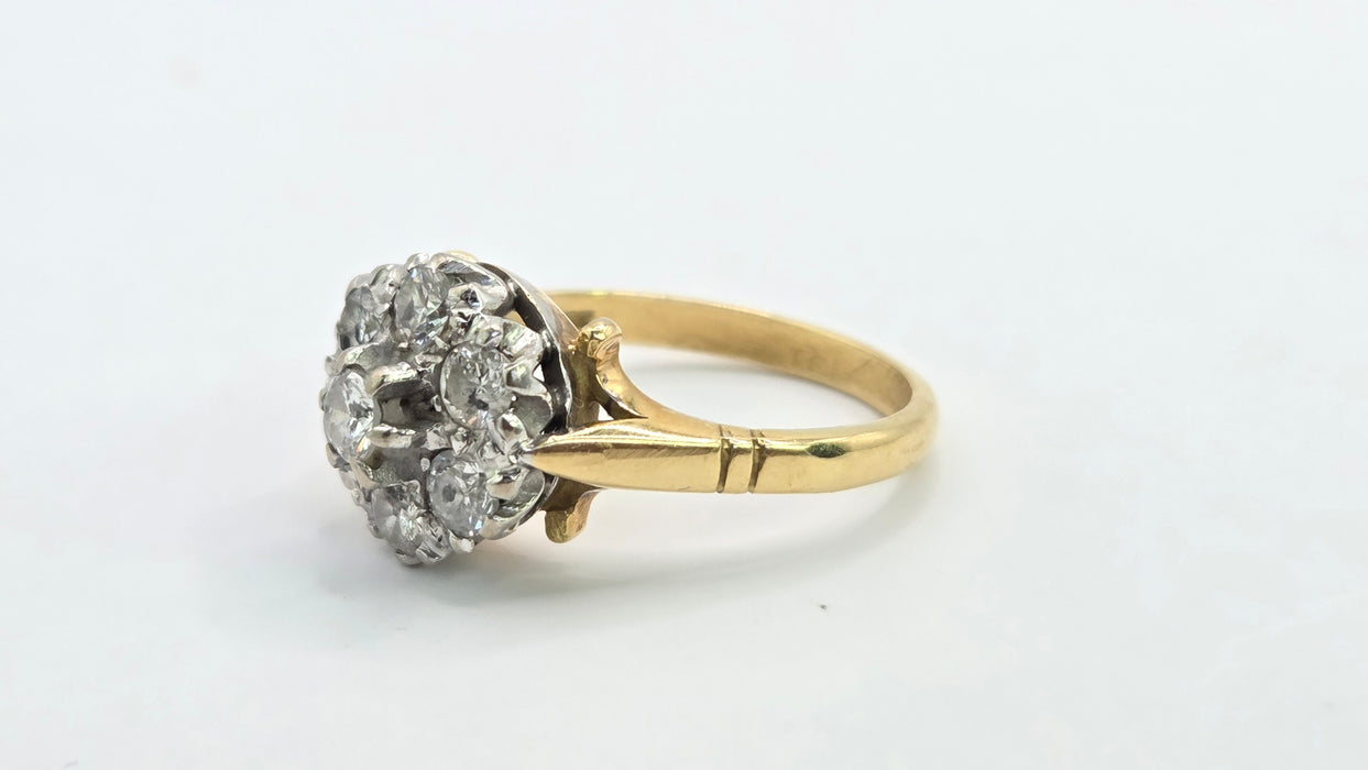 Vintage: 18ct Gold Diamond Daisy Cluster Ring — 1.00ct