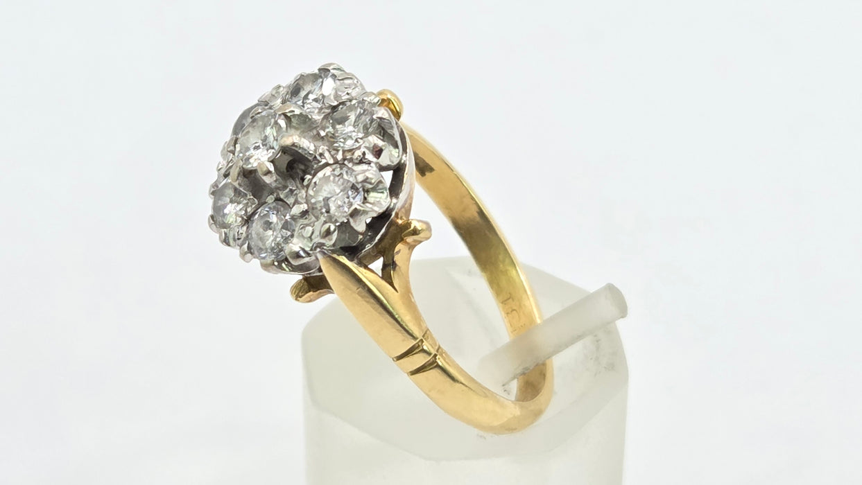 Vintage: 18ct Gold Diamond Daisy Cluster Ring — 1.00ct