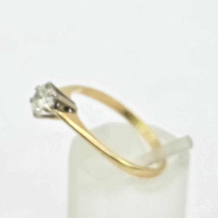 Vintage: 18ct Gold Diamond Solitaire Ring — 0.40ct