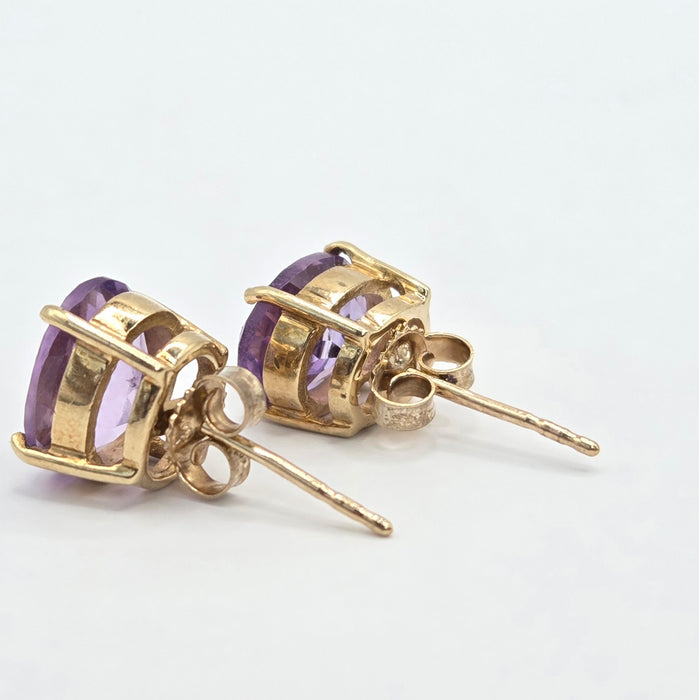 Vintage: 9ct Gold Oval Amethyst Stud Earrings