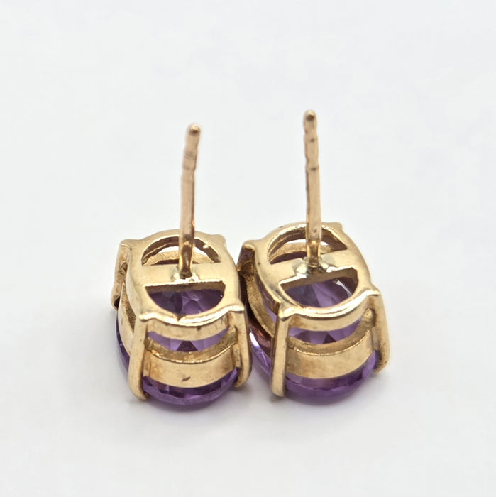 Vintage: 9ct Gold Oval Amethyst Stud Earrings