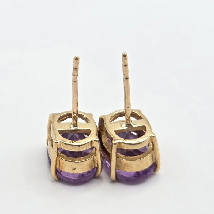 Vintage: 9ct Gold Oval Amethyst Stud Earrings