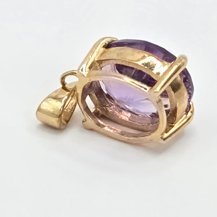 Vintage: 9ct Gold Oval Amethyst Pendant