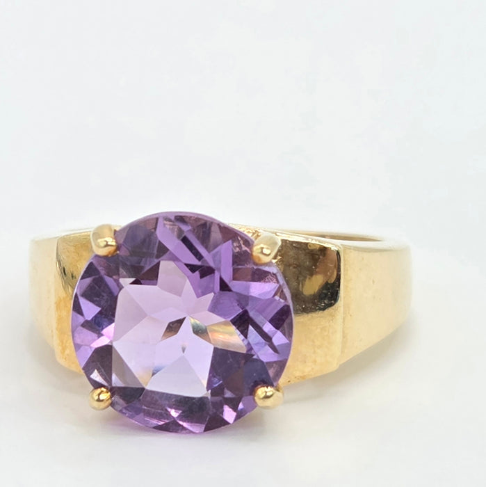 Vintage: 9ct Gold Amethyst Signet Ring