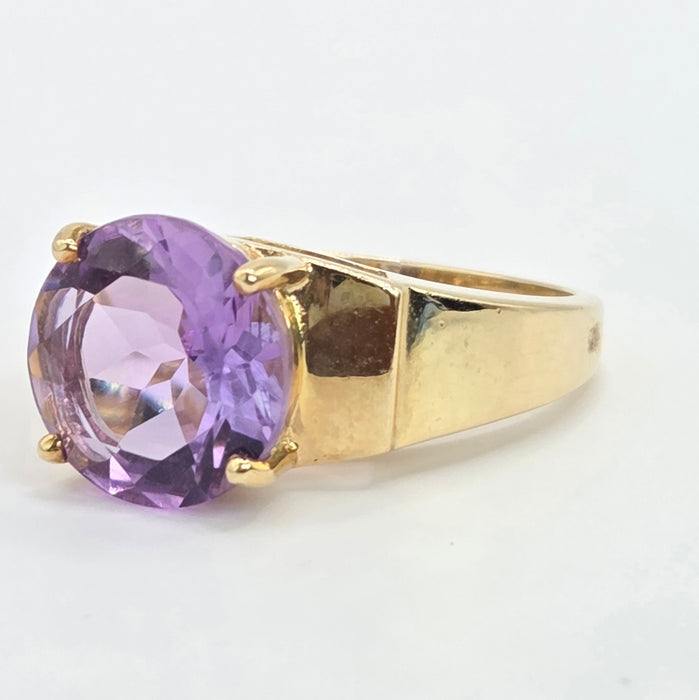 Vintage: 9ct Gold Amethyst Signet Ring