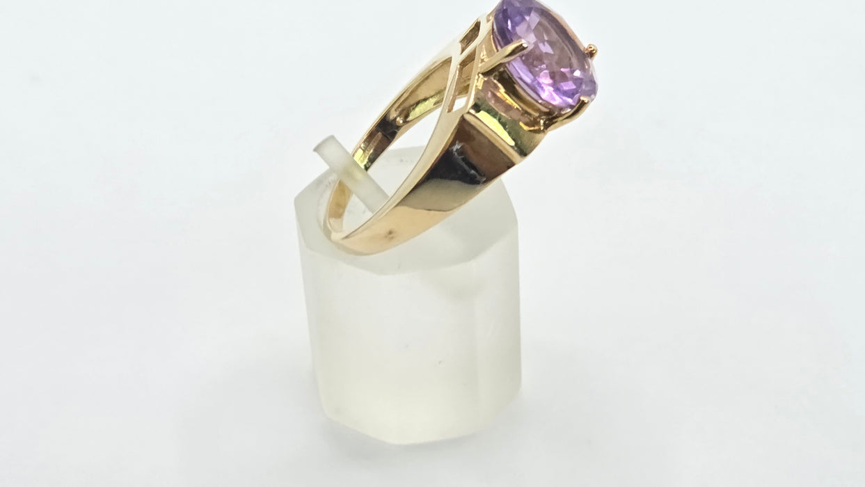 Vintage: 9ct Gold Amethyst Signet Ring