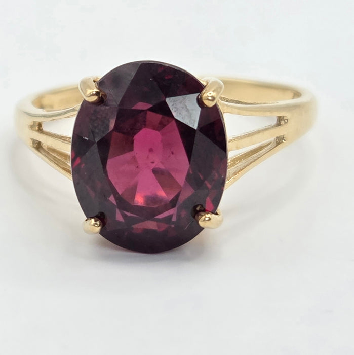 Vintage: 9ct Yellow Gold Almandine Garnet Cluster Dress Ring