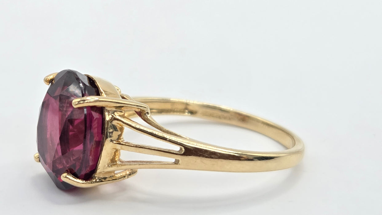 Vintage: 9ct Yellow Gold Almandine Garnet Cluster Dress Ring