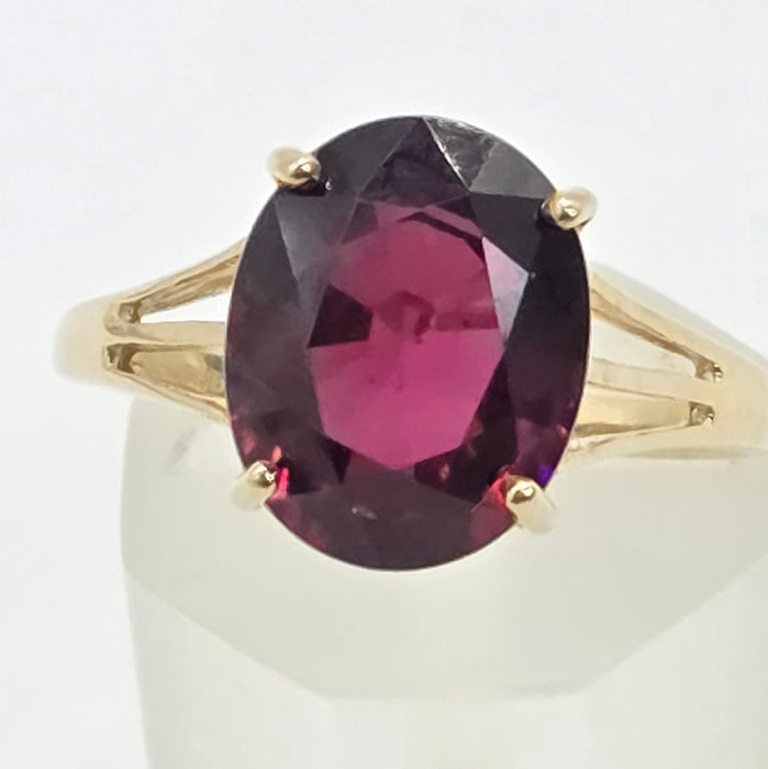 Vintage: 9ct Yellow Gold Almandine Garnet Cluster Dress Ring