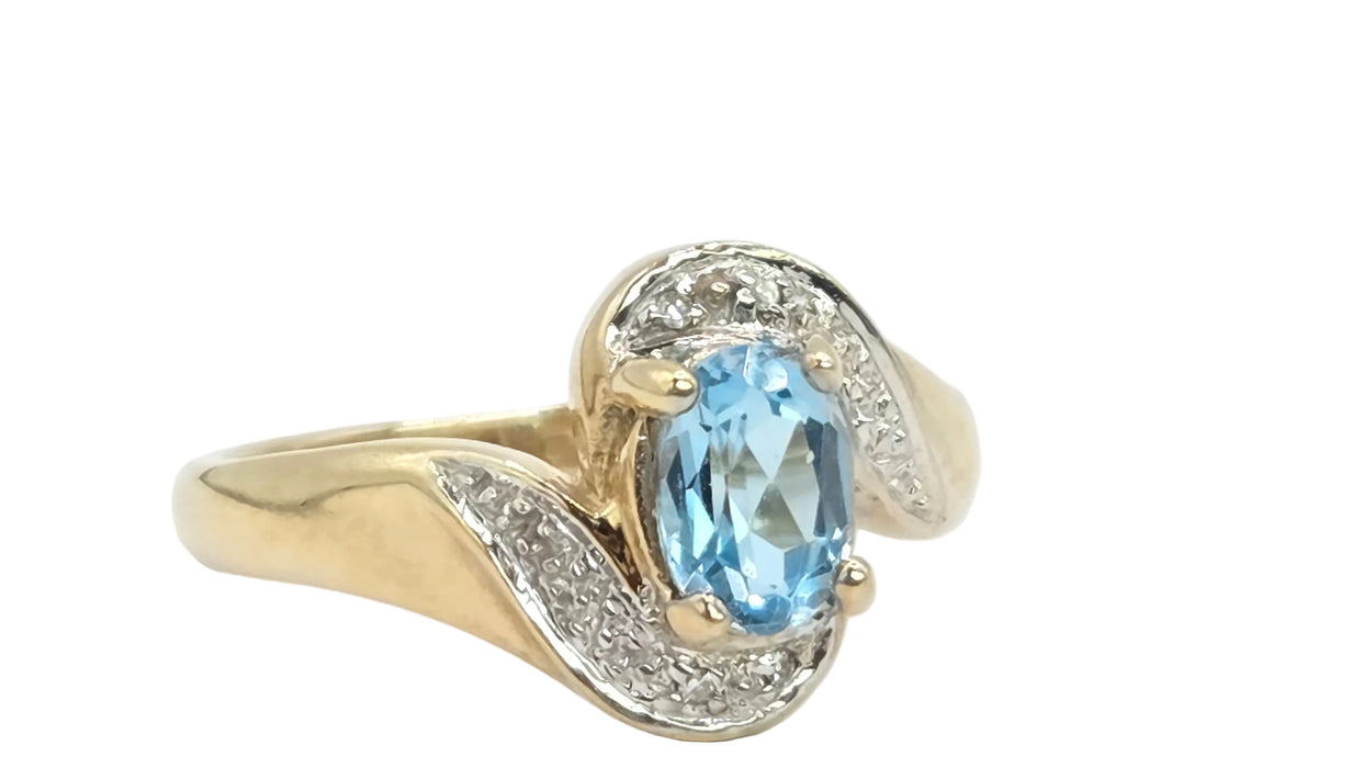 Vintage: 9ct Gold Blue Topaz & Diamond Crossover Ring