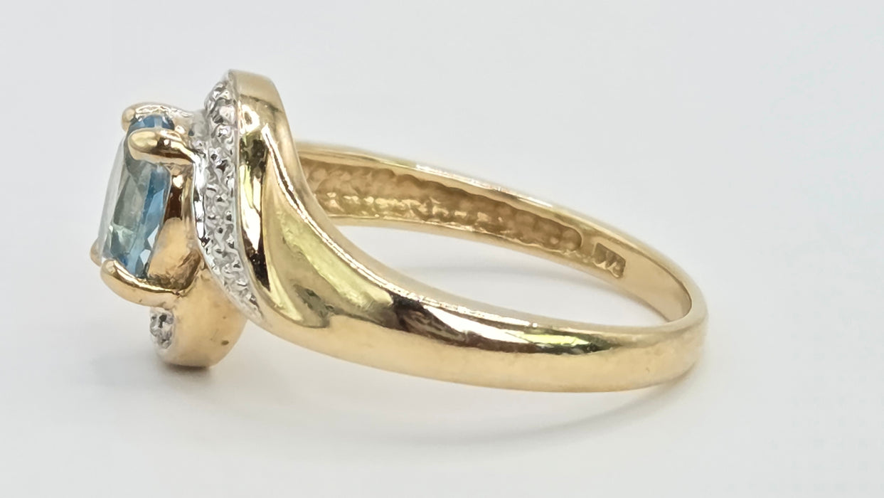 Vintage: 9ct Gold Blue Topaz & Diamond Crossover Ring