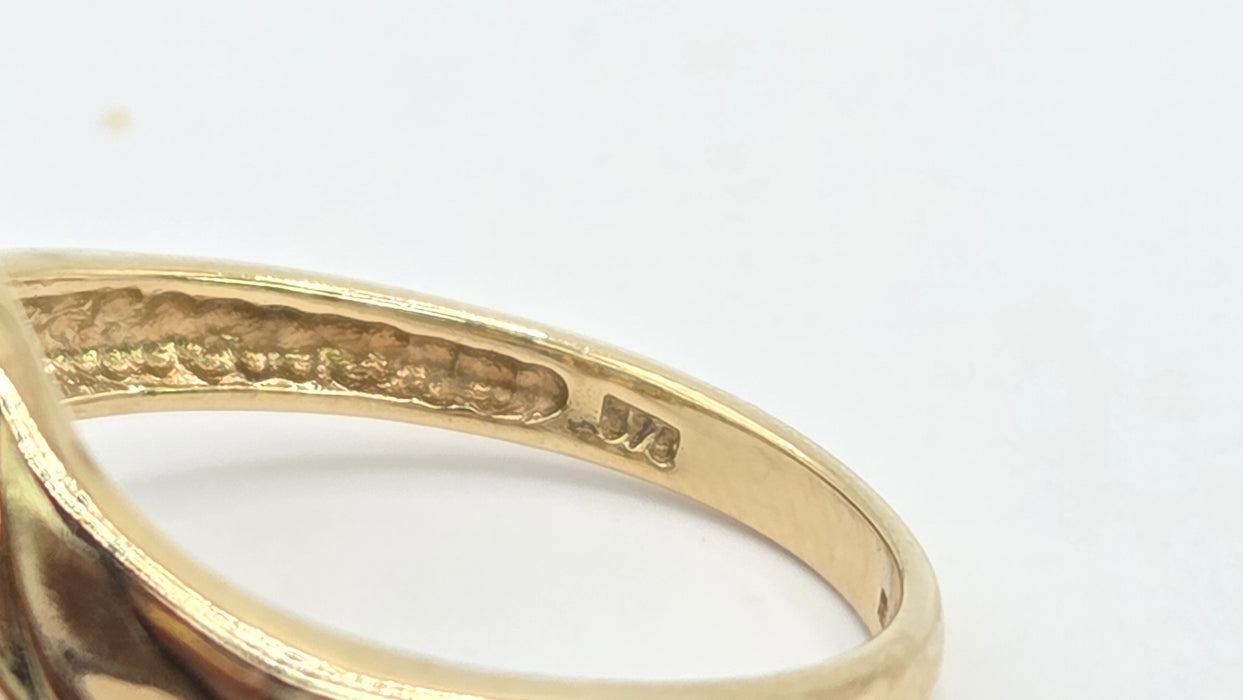 Vintage: 9ct Gold Blue Topaz & Diamond Crossover Ring
