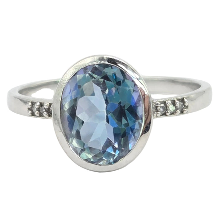 Vintage: 9ct White Gold Blue Topaz & Diamond Shoulder Ring