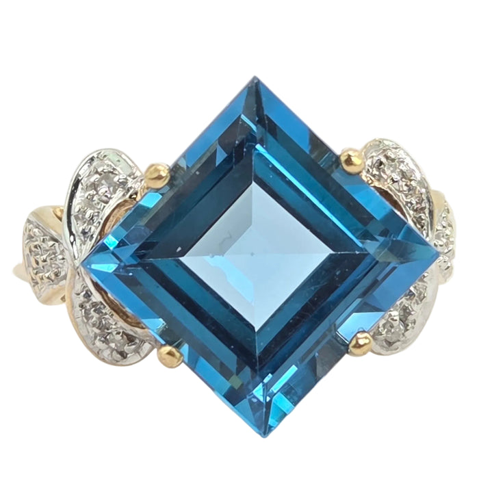 Vintage: 9ct Gold London Blue Topaz & Diamond Offset Square Ring