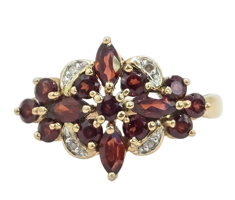 Vintage: 9ct Gold Garnet & Diamond Starburst Cluster Dress Ring