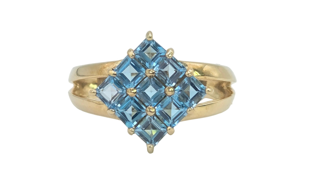 Vintage: 9ct Yellow Gold Blue Topaz Geometric Cluster Ring