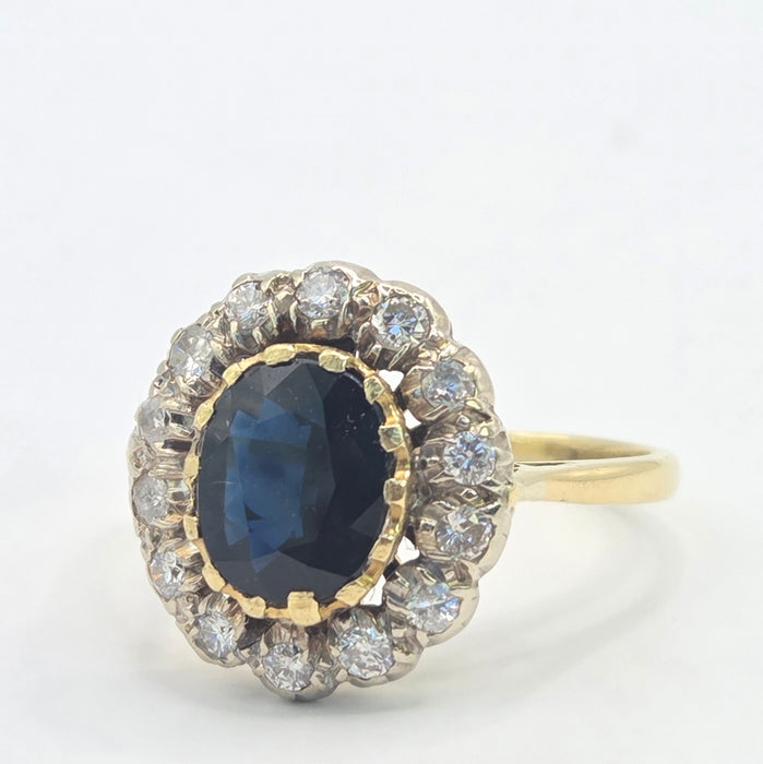 Vintage: 18ct Gold Sapphire & Diamond Oval Cluster Ring — 0.35ct