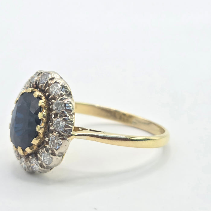 Vintage: 18ct Gold Sapphire & Diamond Oval Cluster Ring — 0.35ct