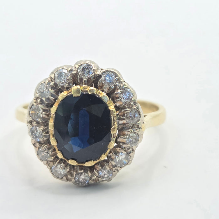 Vintage: 18ct Gold Sapphire & Diamond Oval Cluster Ring — 0.35ct