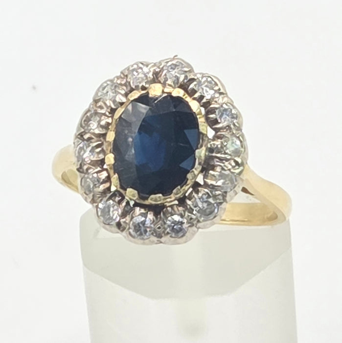 Vintage: 18ct Gold Sapphire & Diamond Oval Cluster Ring — 0.35ct