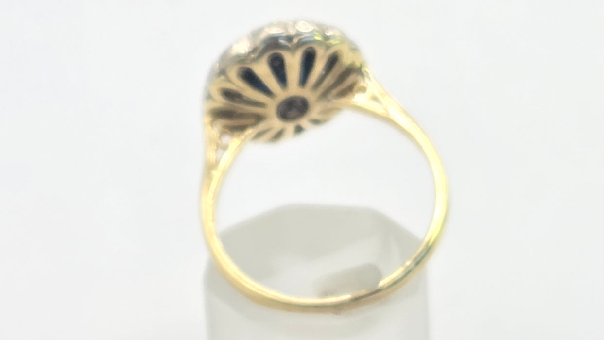 Vintage: 18ct Gold Sapphire & Diamond Oval Cluster Ring — 0.35ct