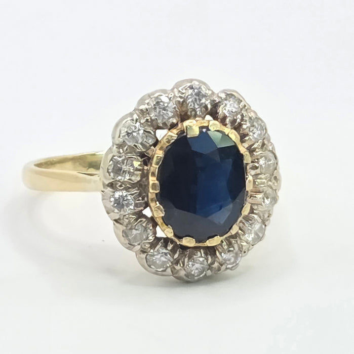 Vintage: 18ct Gold Sapphire & Diamond Oval Cluster Ring — 0.35ct
