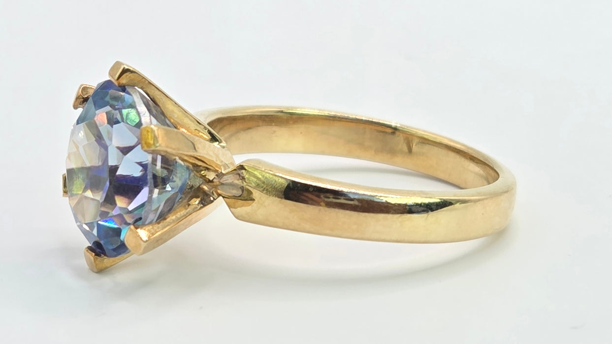 Vintage: 9ct Gold Colour-Change Sapphire Solitaire Ring