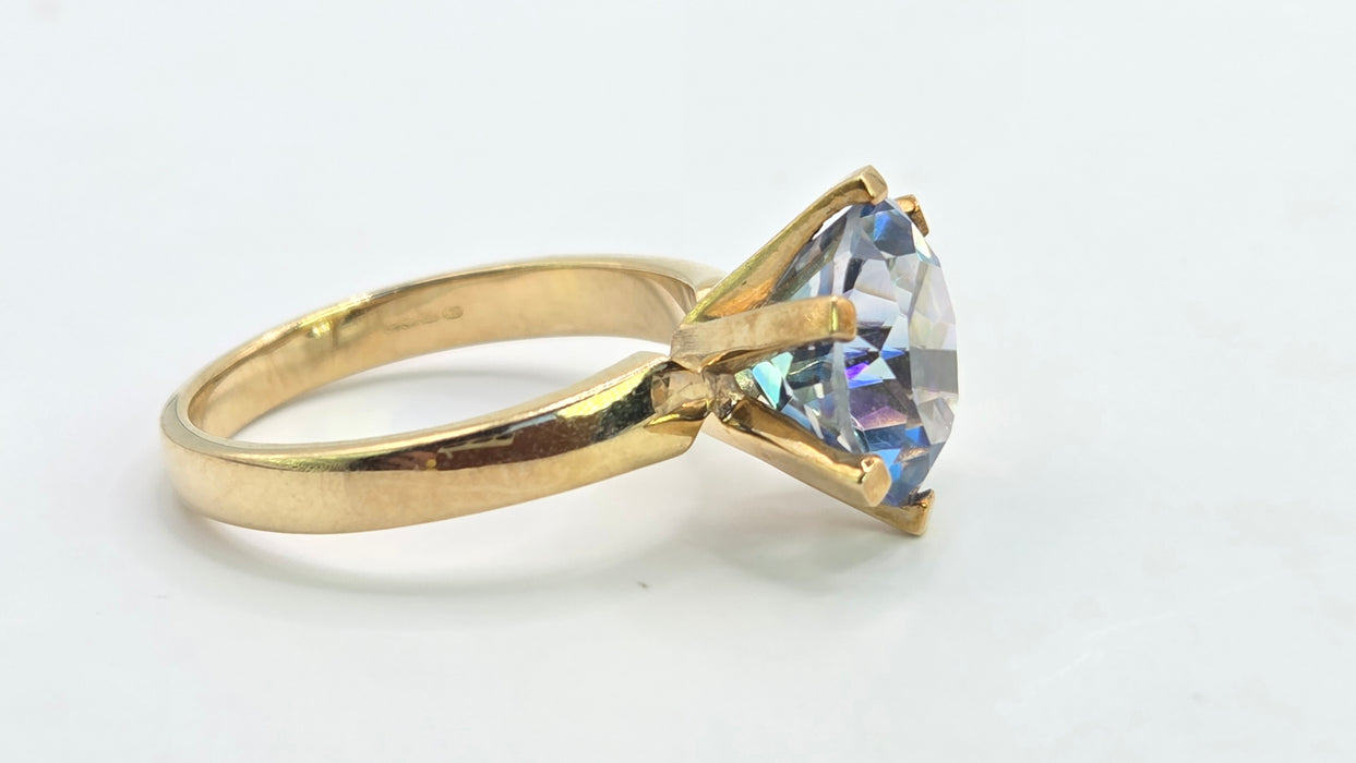 Vintage: 9ct Gold Colour-Change Sapphire Solitaire Ring