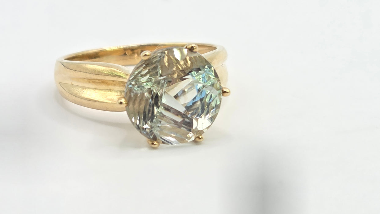 Vintage: 9ct Gold Green Amethyst Solitaire Ring