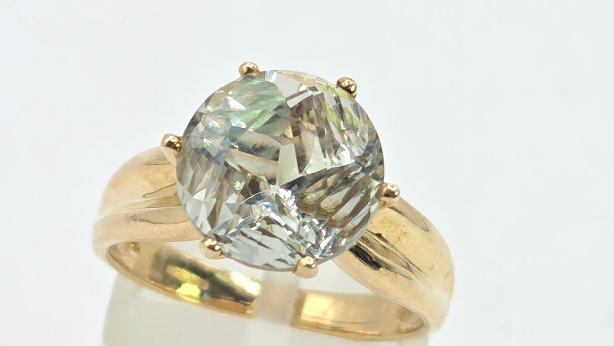 Vintage: 9ct Gold Green Amethyst Solitaire Ring