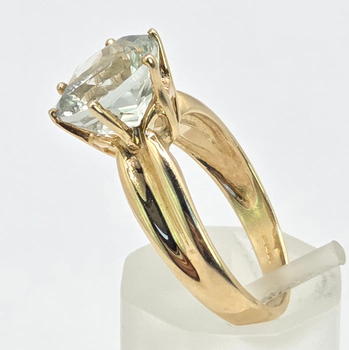 Vintage: 9ct Gold Green Amethyst Solitaire Ring