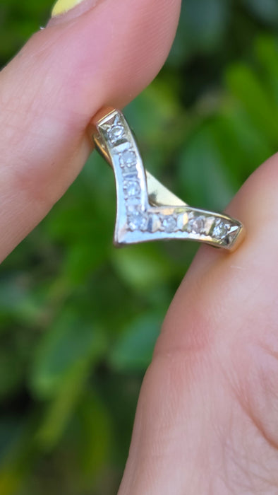 Vintage: 18ct Yellow Gold Seven Diamond Wishbone Ring — From 1978
