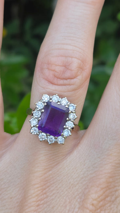 Vintage: 9ct Yellow Gold Amethyst & Simulated Diamond Ring
