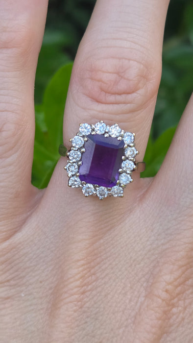 Vintage: 9ct Yellow Gold Amethyst & Simulated Diamond Ring