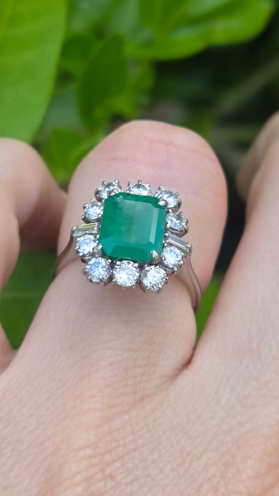 Vintage: 18ct White Gold Emerald & Diamond Dress Ring - Sensational