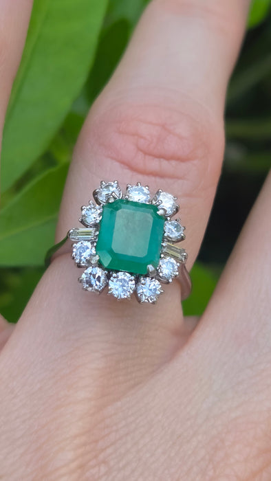 Vintage: 18ct White Gold Emerald & Diamond Dress Ring - Sensational