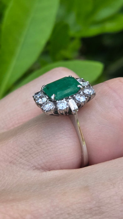 Vintage: 18ct White Gold Emerald & Diamond Dress Ring - Sensational