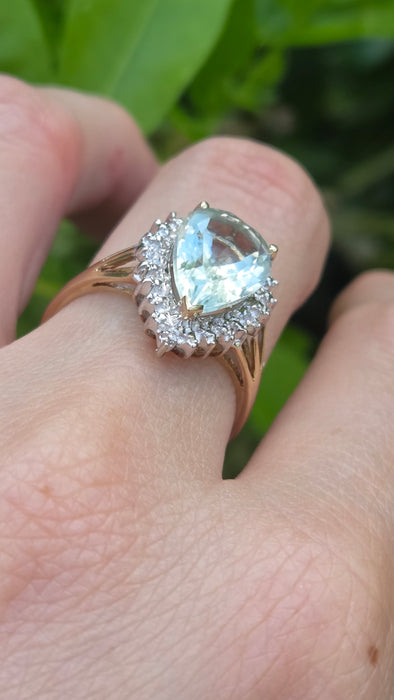 Vintage: 9ct Yellow Gold Green Quartz & Diamond Cluster Ring
