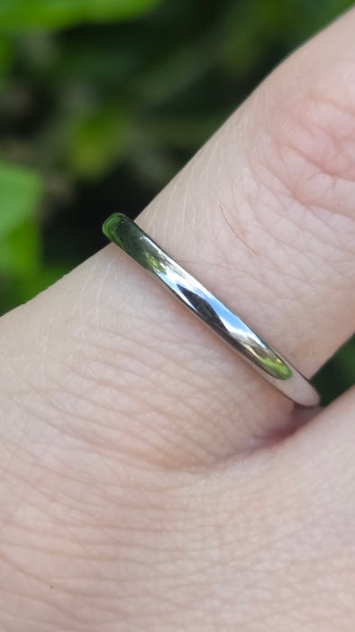 Vintage: 18ct White Gold Wedding Band with Engagement Ring Groove