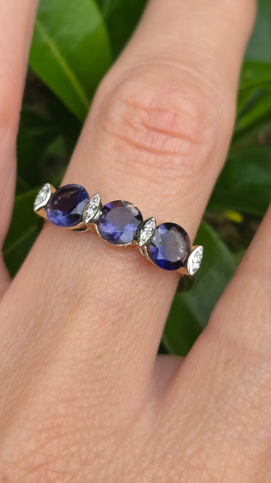 Vintage: 9ct Gold Iolite & Diamond Ring