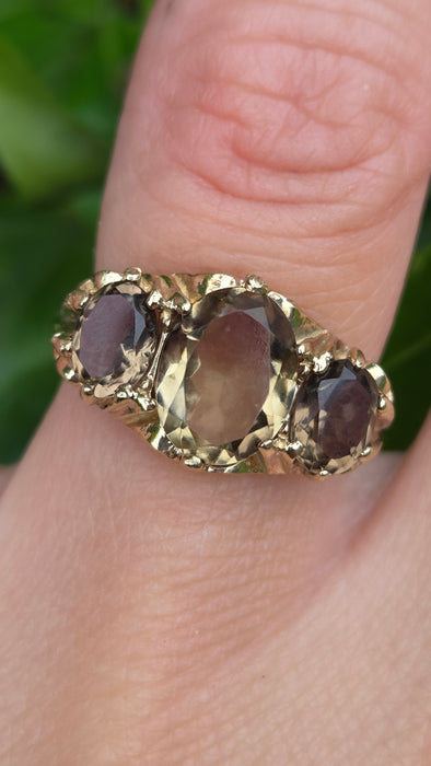 Vintage: 9ct Yellow Gold Golden Citrine Trilogy Ring
