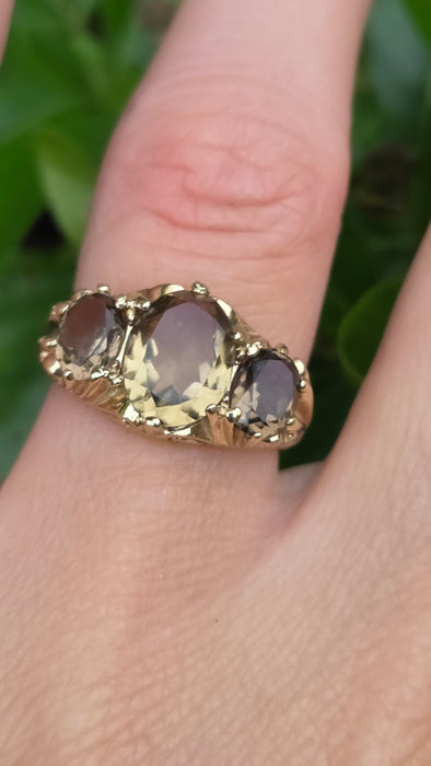 Vintage: 9ct Yellow Gold Golden Citrine Trilogy Ring